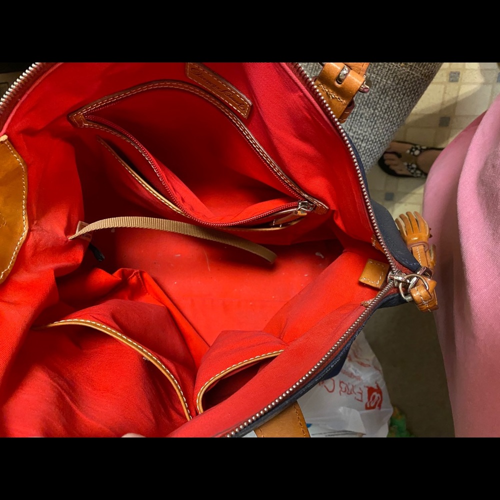 Dooney & Bourke - Picture 4 of 4